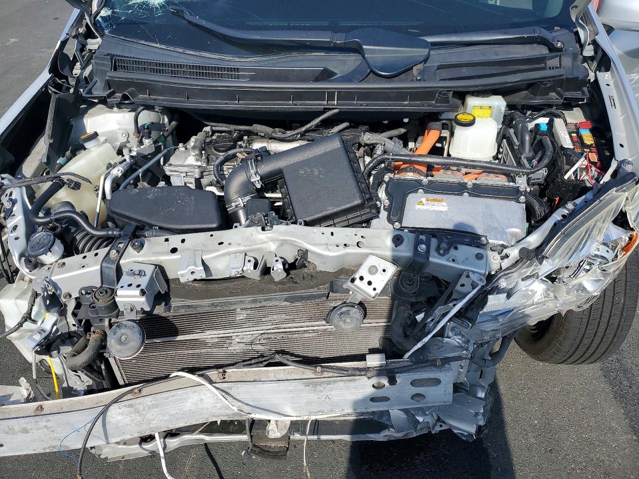 TOYOTA PRIUS 2010 — 12
