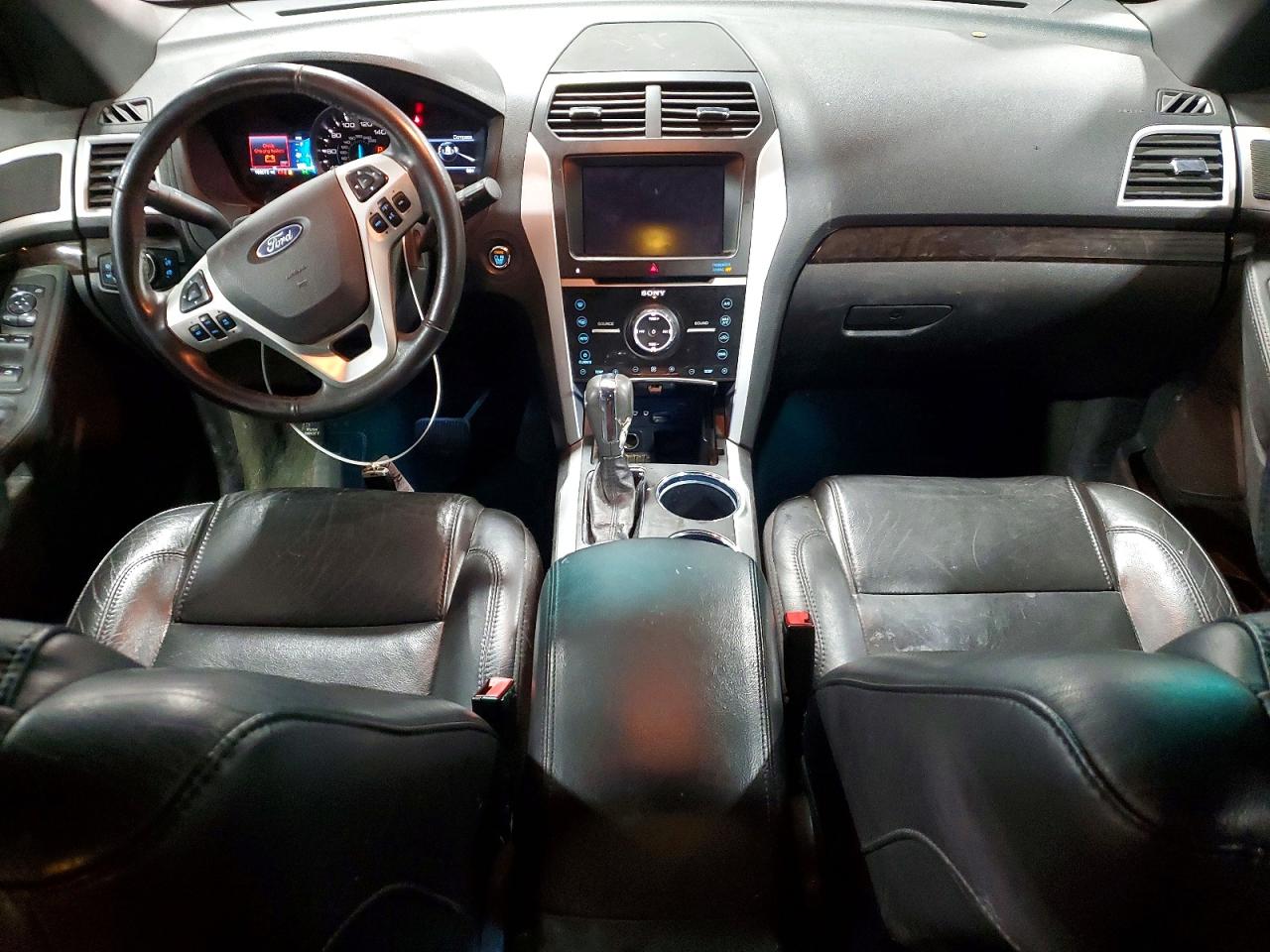 FORD EXPLORER 2013 — 9