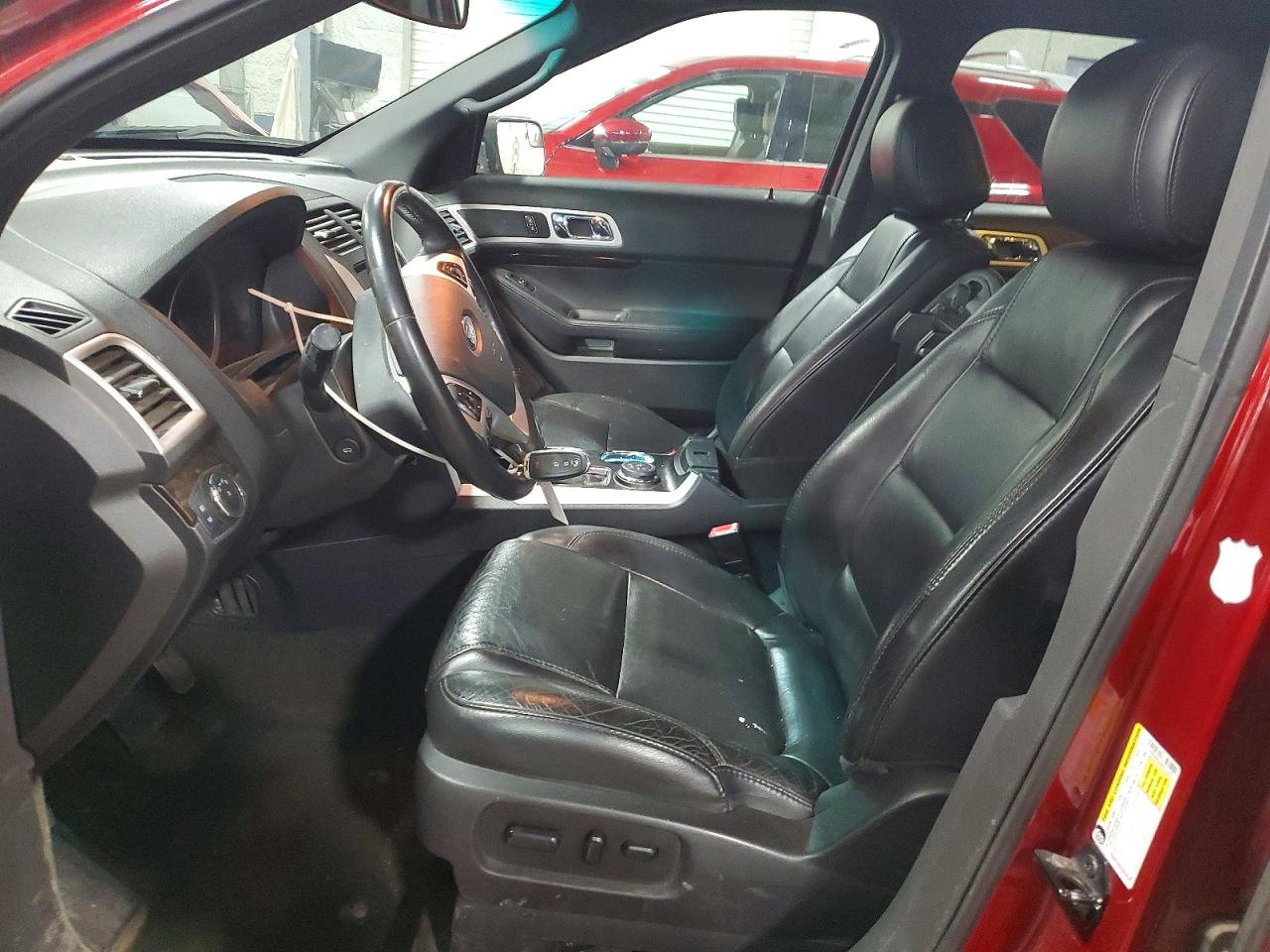 FORD EXPLORER 2013 — 8