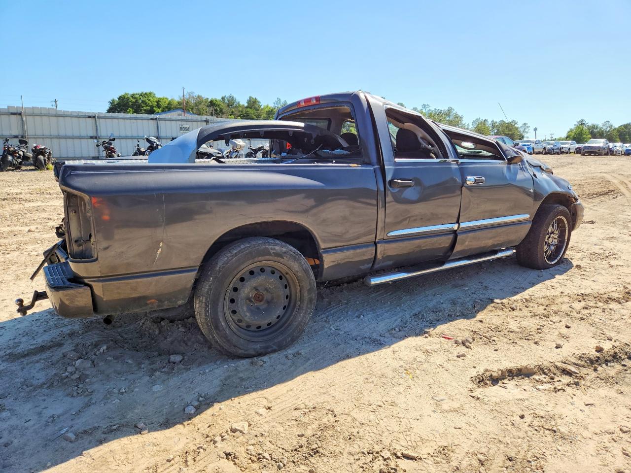 DODGE RAM 1500 2003 — 4