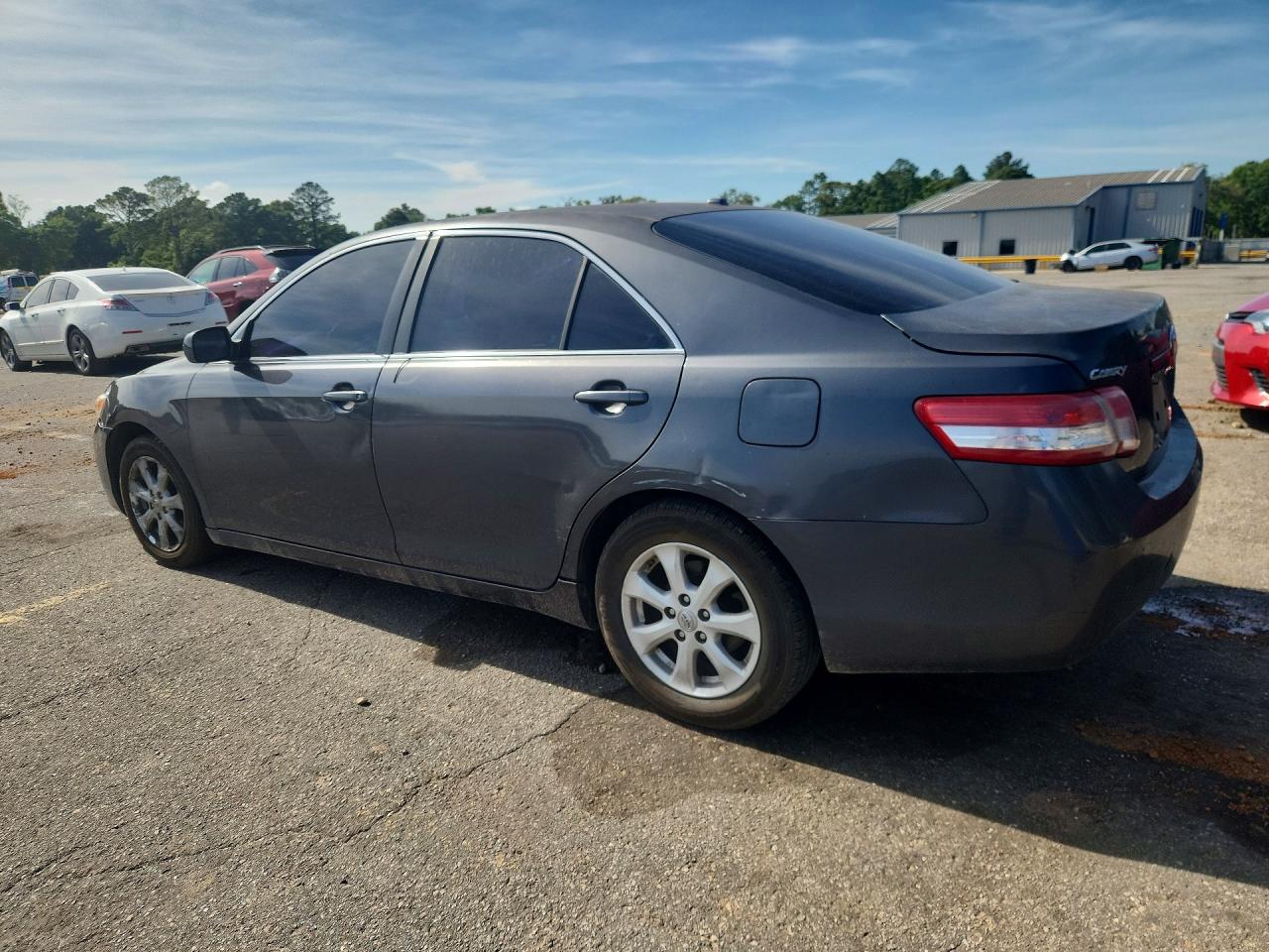 TOYOTA CAMRY 2011 — 3