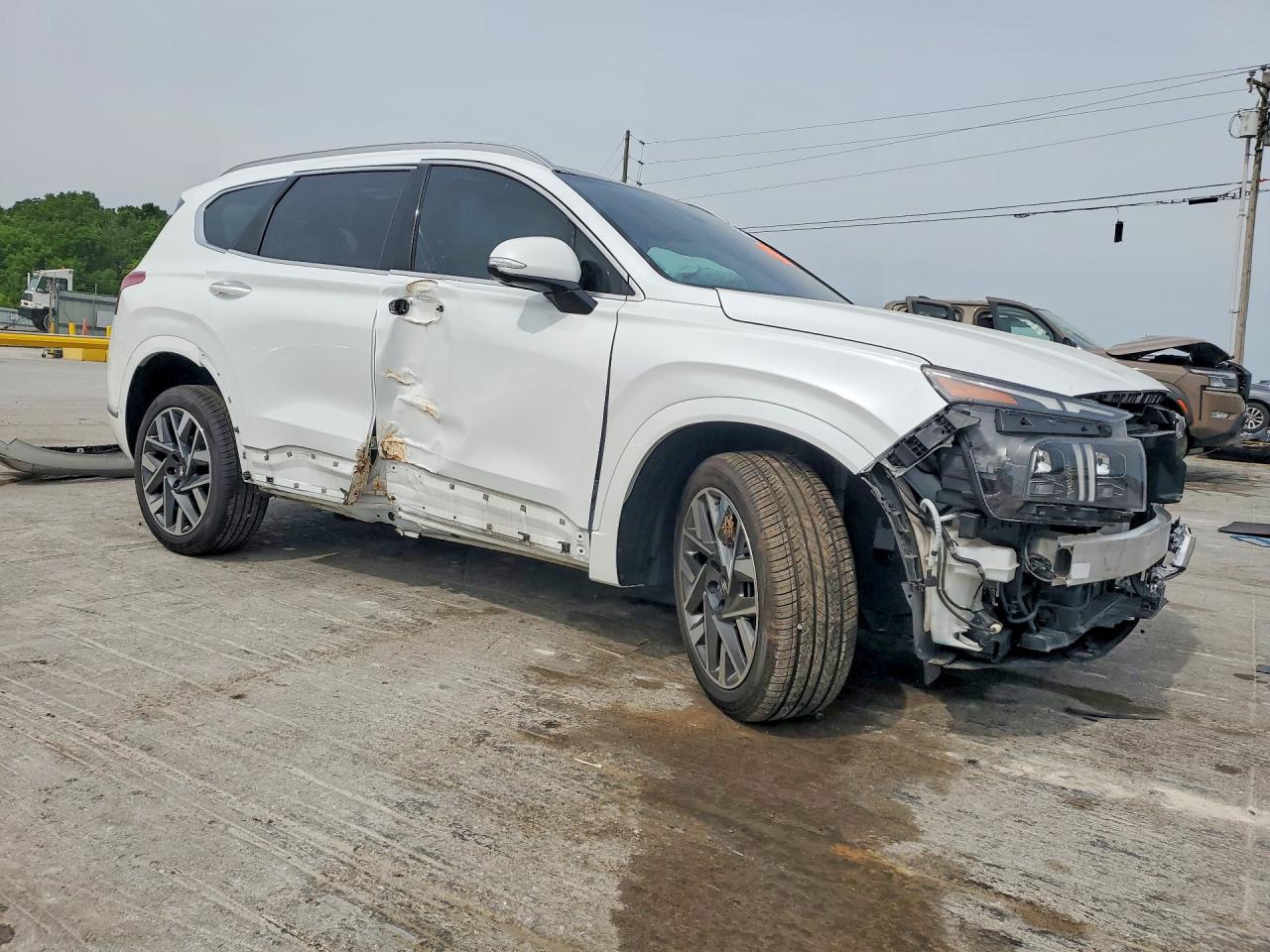 HYUNDAI SANTA FE 2021 — 5