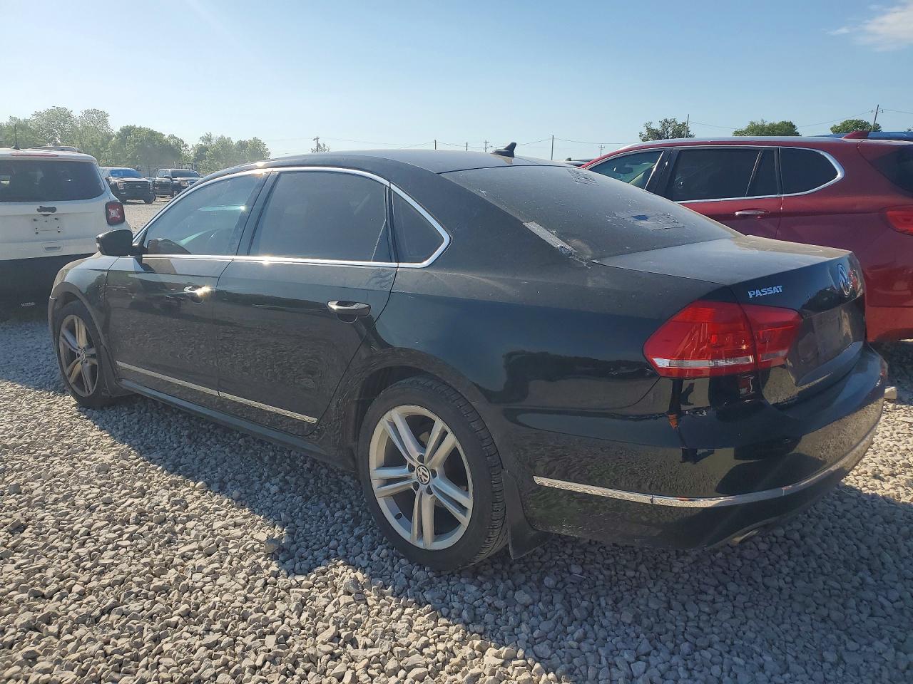 VOLKSWAGEN PASSAT 2014 — 3