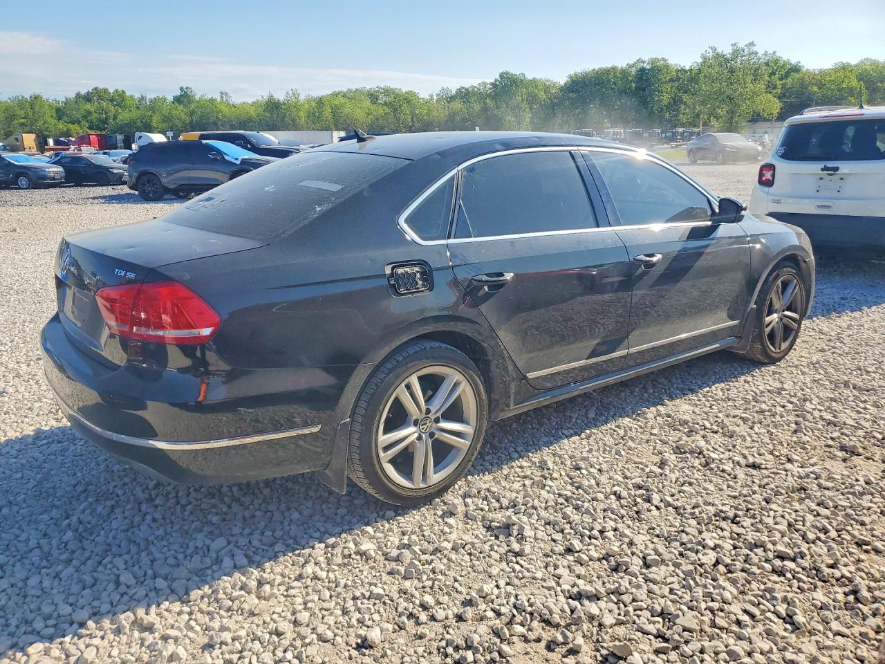 VOLKSWAGEN PASSAT 2014 — 4