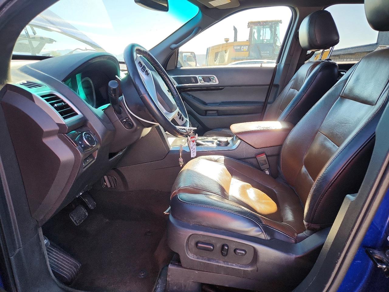 FORD EXPLORER 2013 — 8