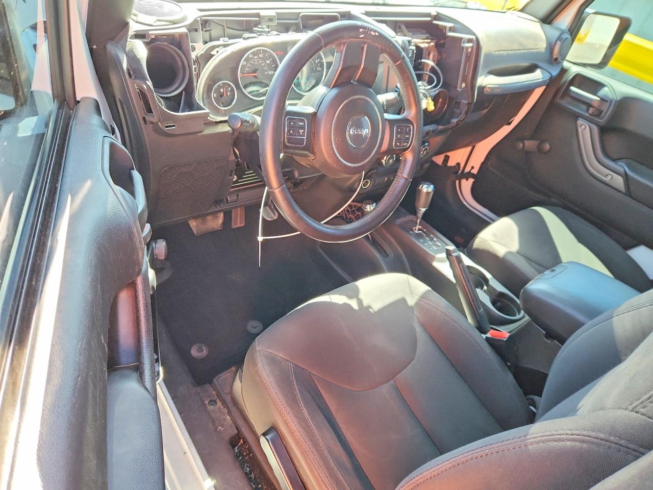 JEEP WRANGLER 2015 — 9