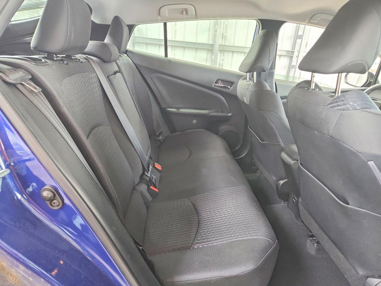 TOYOTA PRIUS 2016 — 12