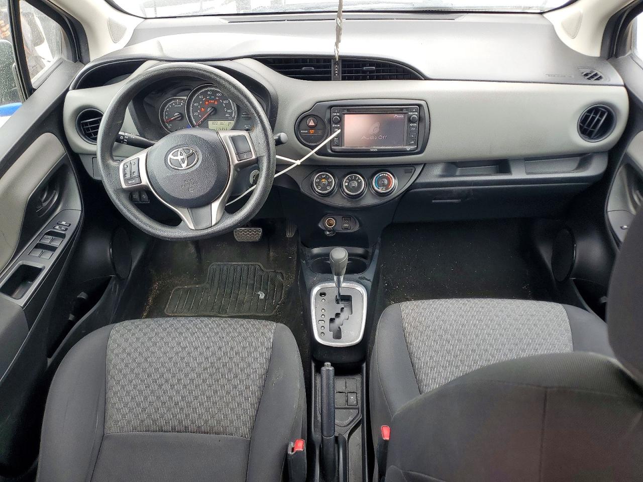 TOYOTA YARIS 2017 — 9