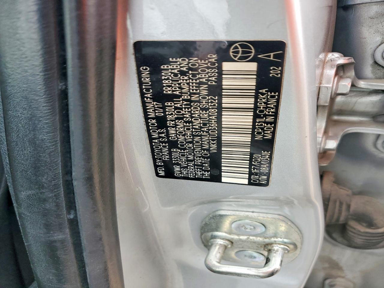TOYOTA YARIS 2017 — 13