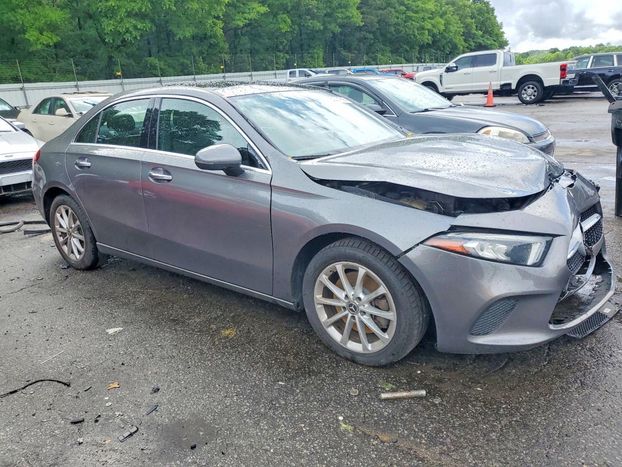 2019 MERCEDES-BENZ A 220