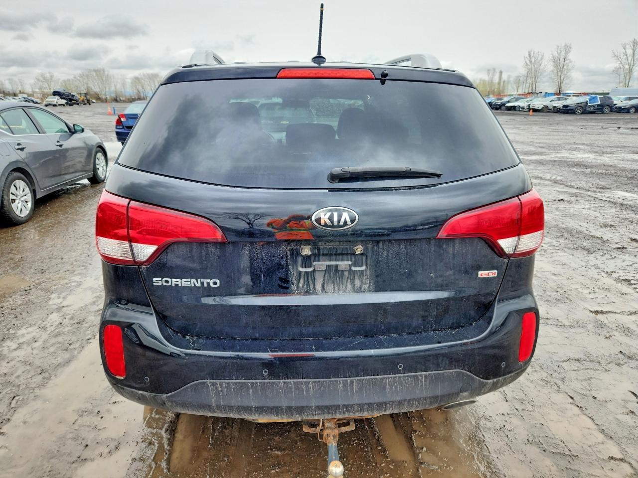 KIA SORENTO 2015 — 7