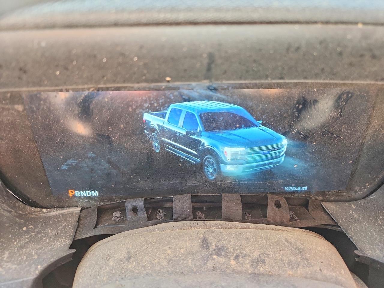 FORD F150 2024 — 10