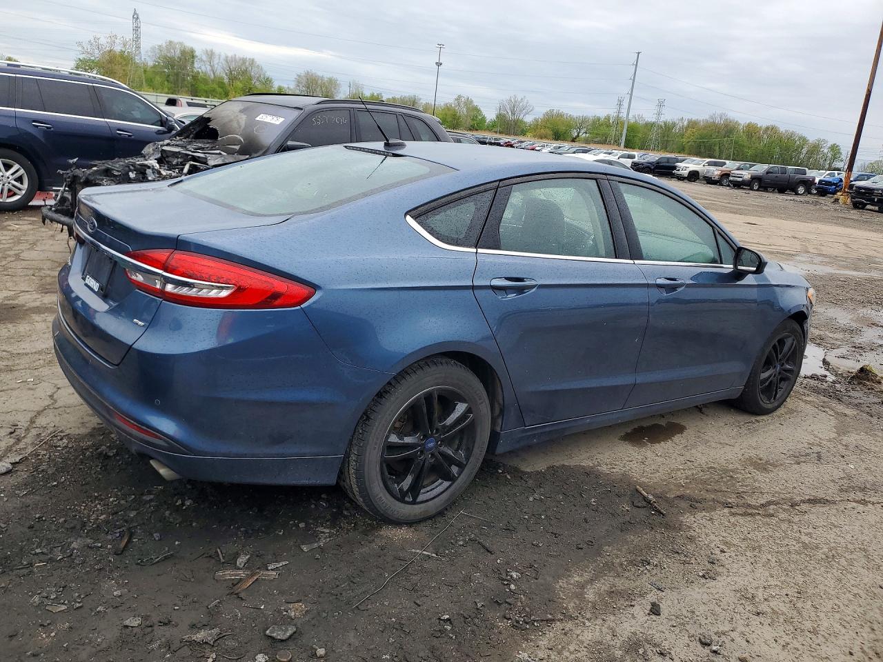 FORD FUSION 2018 — 4