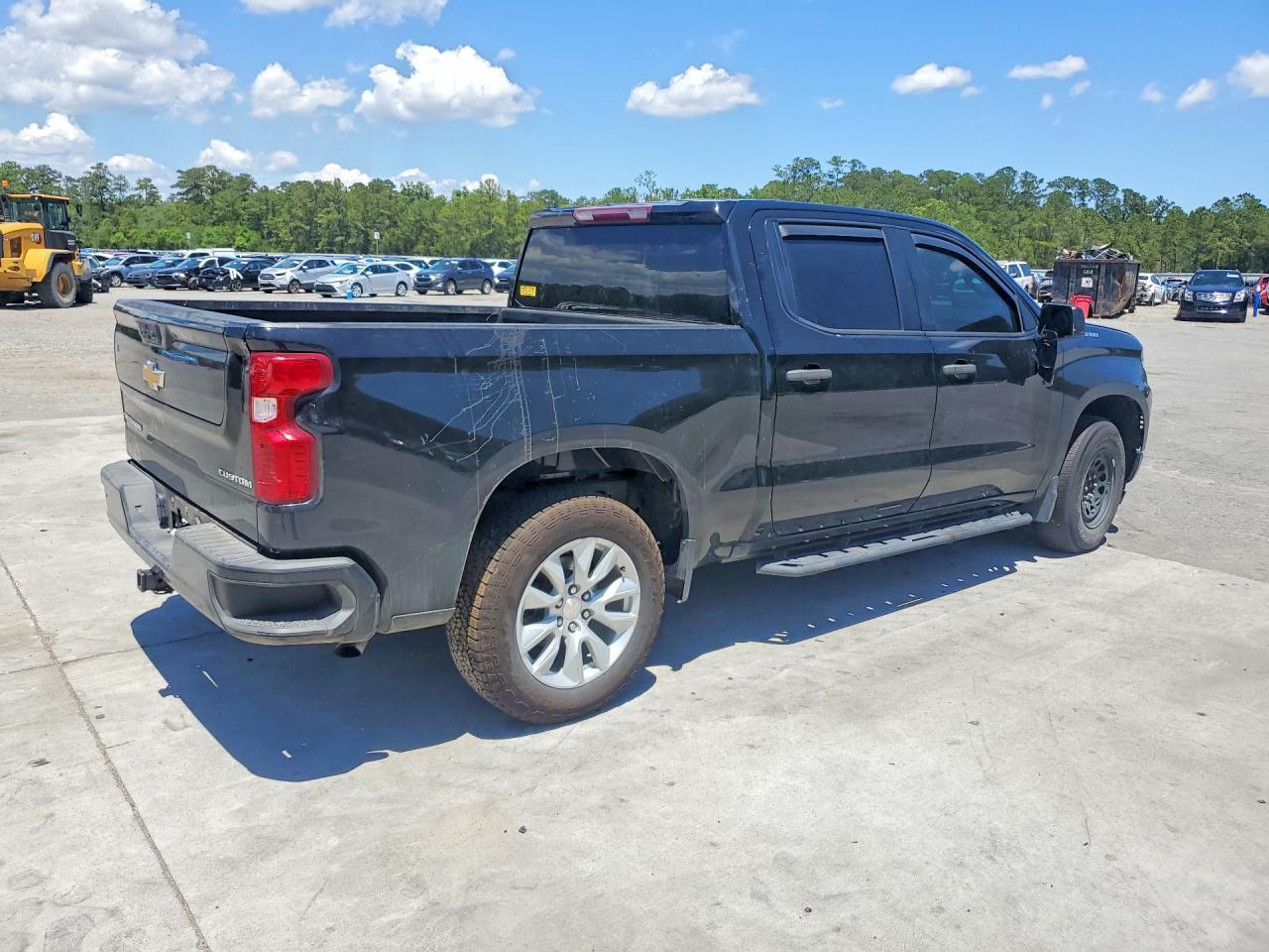 CHEVROLET SILVERADO 2022 — 4