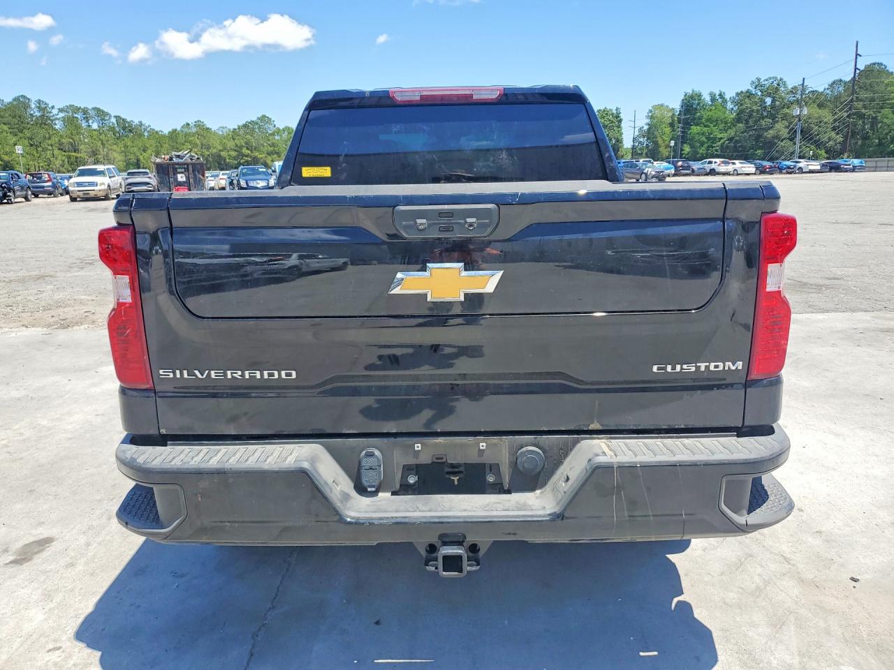 CHEVROLET SILVERADO 2022 — 7