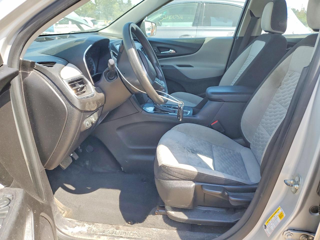 CHEVROLET EQUINOX 2018 — 8