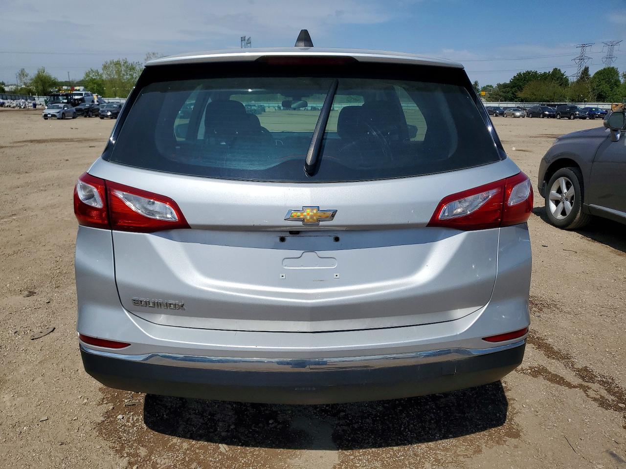 CHEVROLET EQUINOX 2018 — 7