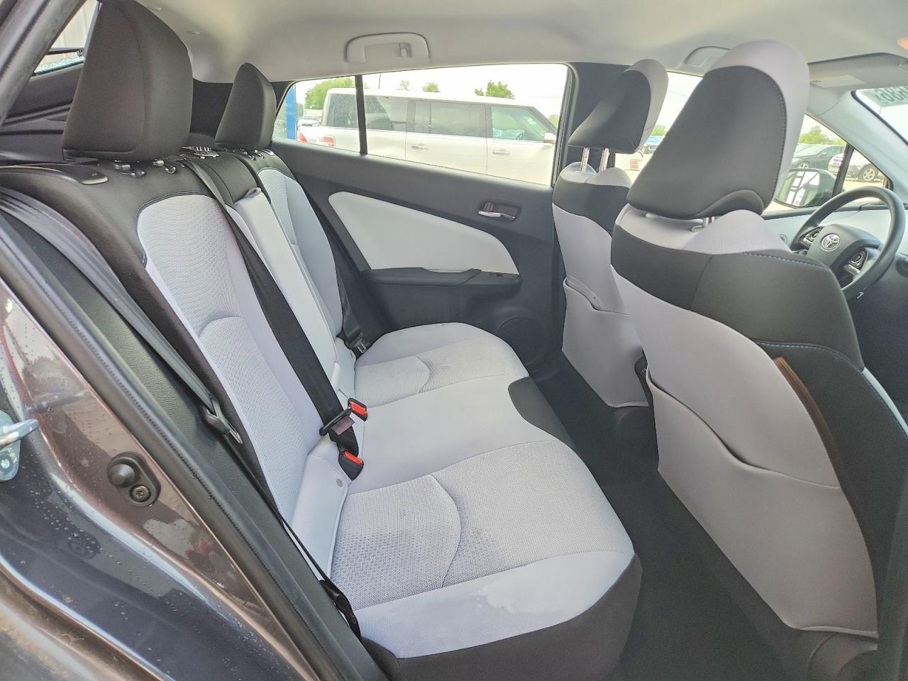 TOYOTA PRIUS 2019 — 12