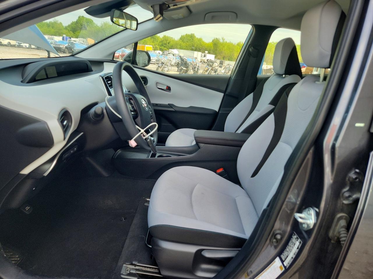 TOYOTA PRIUS 2019 — 8