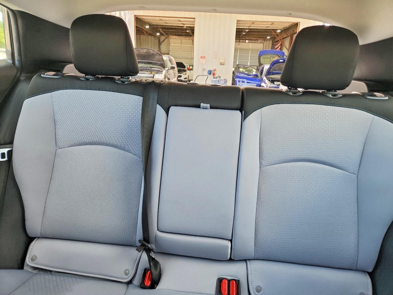TOYOTA PRIUS 2019 — 11
