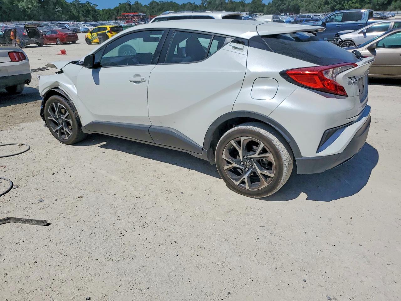 TOYOTA C-HR 2020 — 3