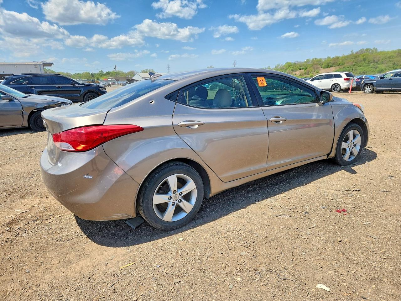 HYUNDAI ELANTRA 2013 — 4