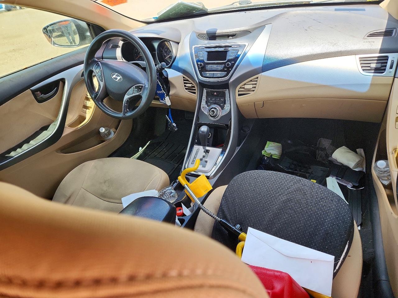 HYUNDAI ELANTRA 2013 — 9