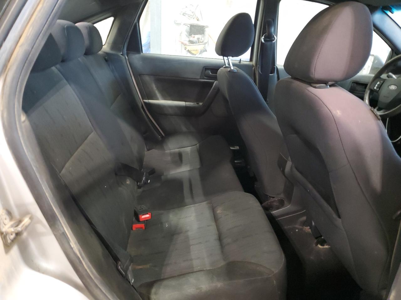 FORD FOCUS 2011 — 11
