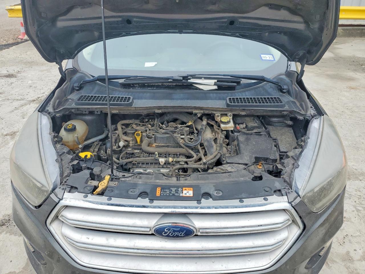 FORD ESCAPE 2019 — 12