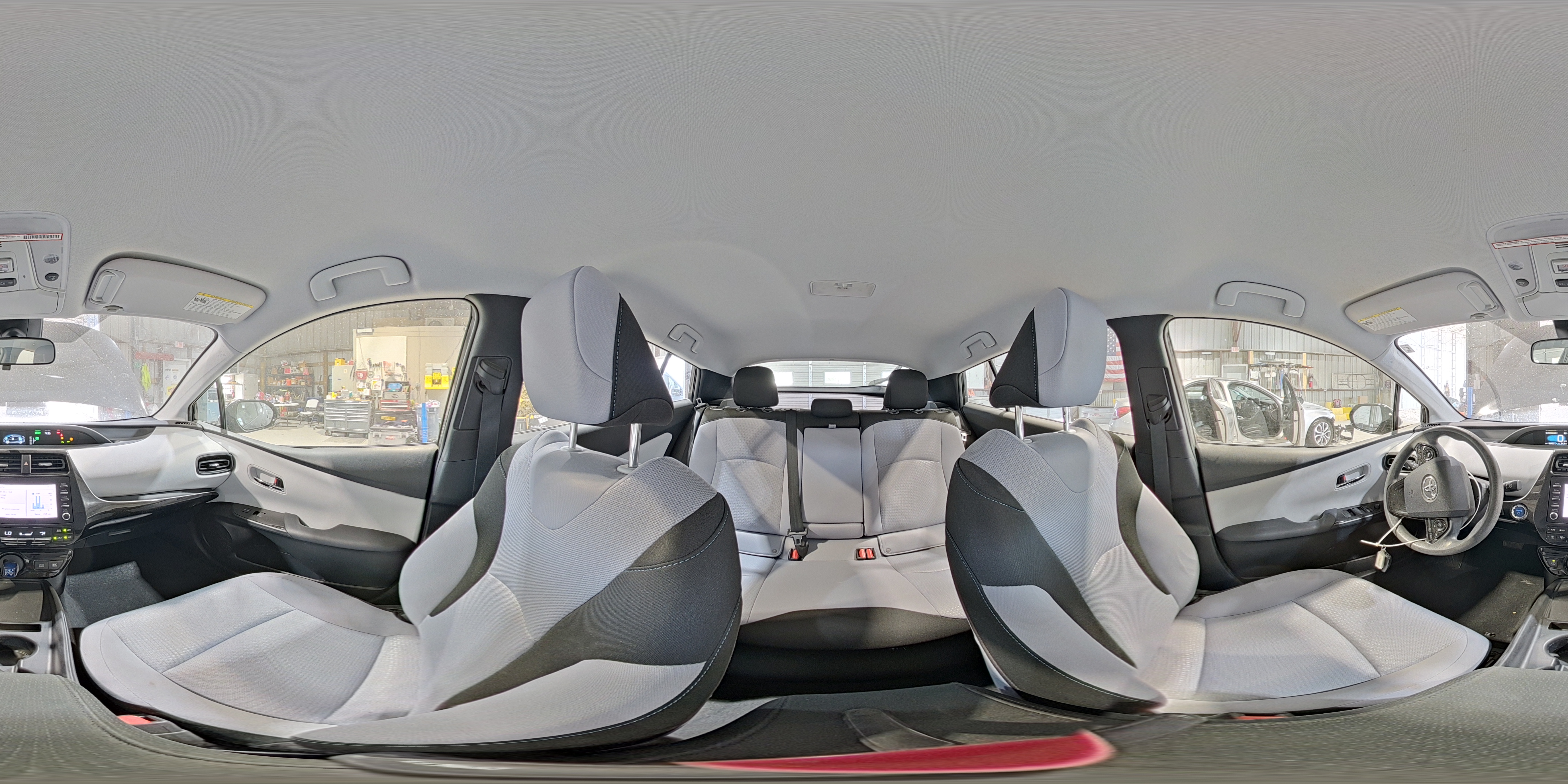 TOYOTA PRIUS 2020 — 14
