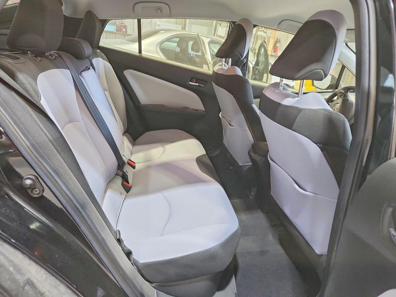 TOYOTA PRIUS 2020 — 11