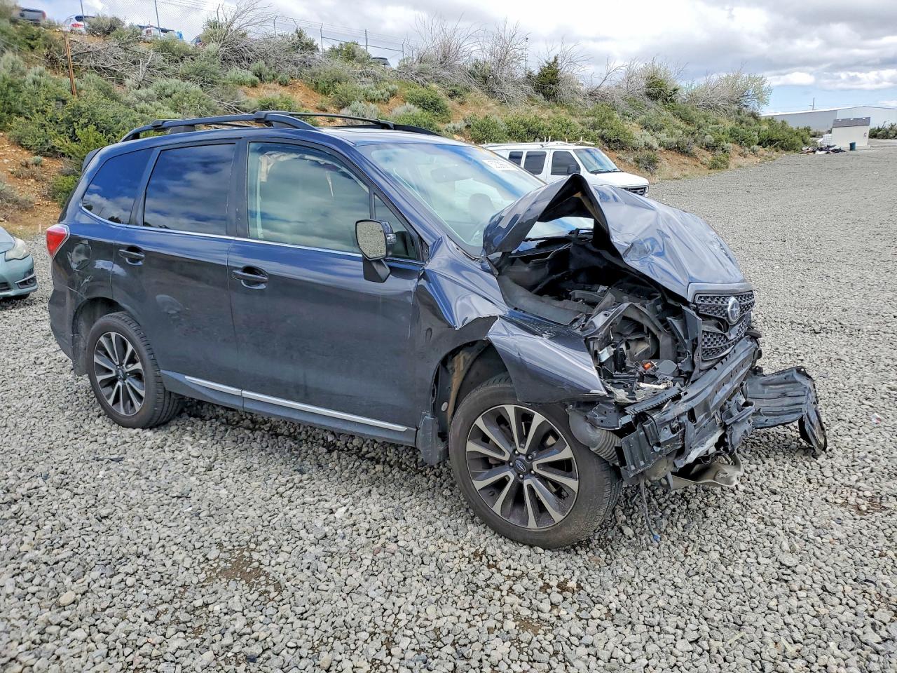 SUBARU FORESTER 2018 — 5