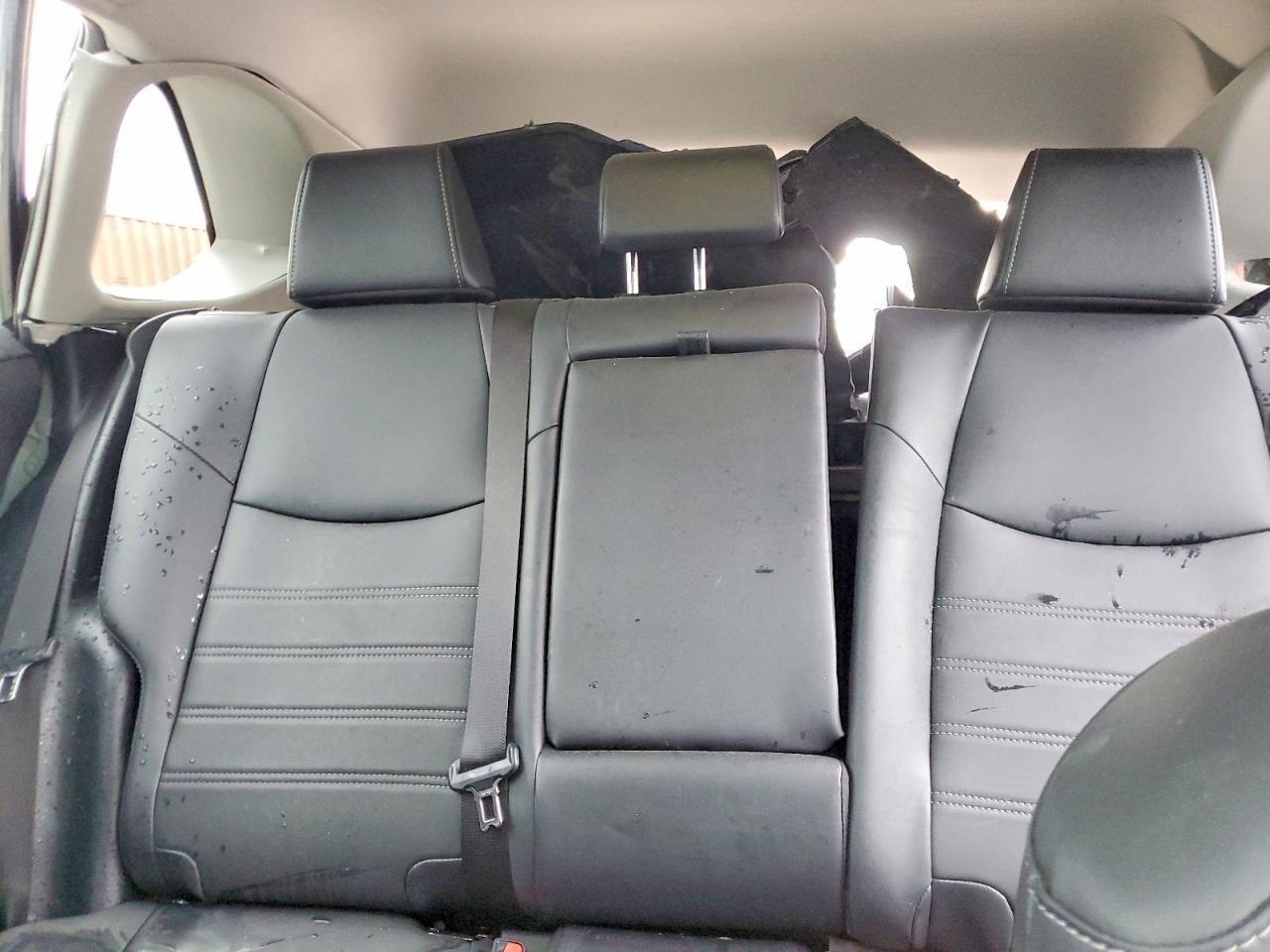 TOYOTA RAV4 2025 — 11