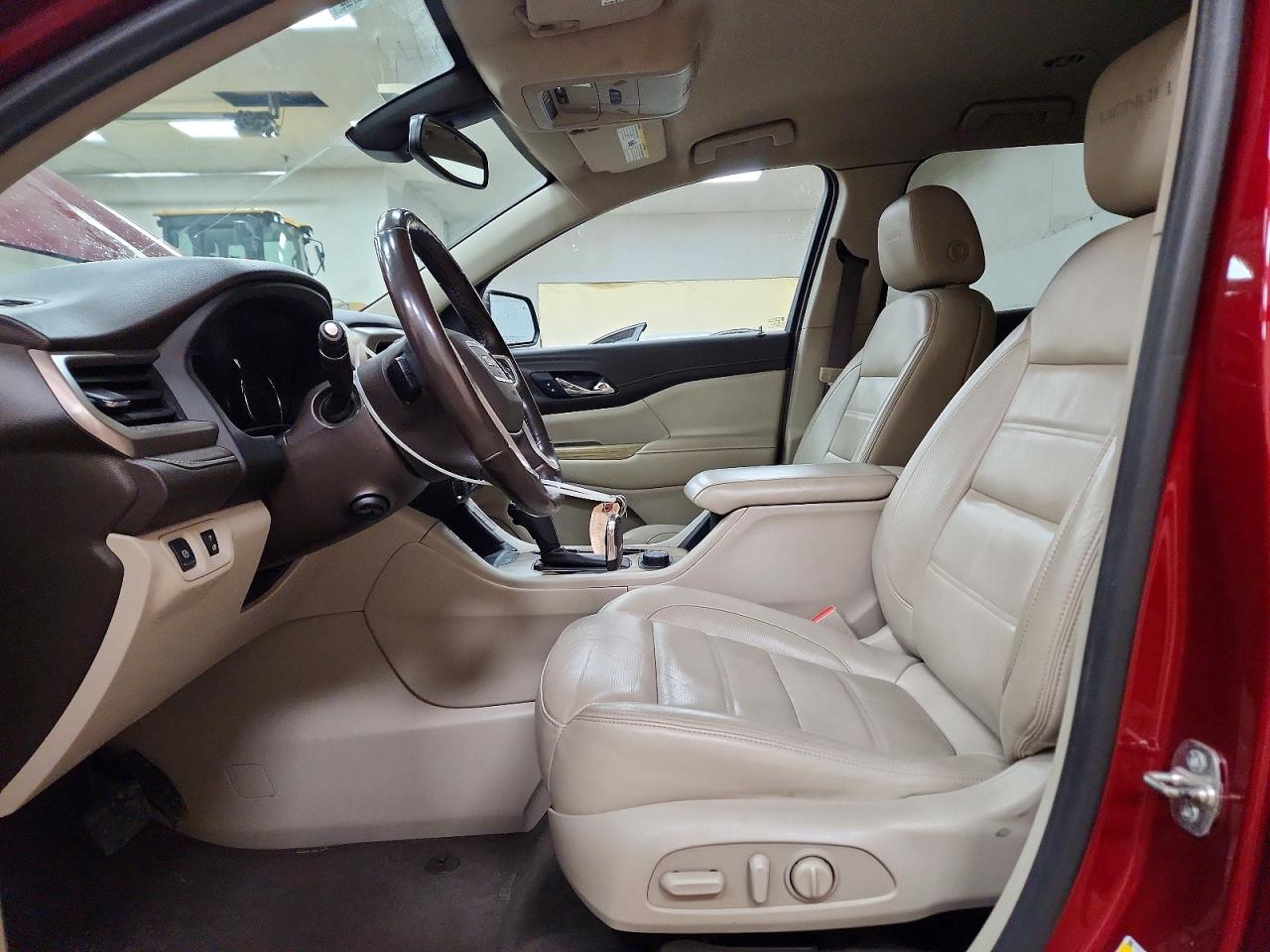 GMC ACADIA 2019 — 8