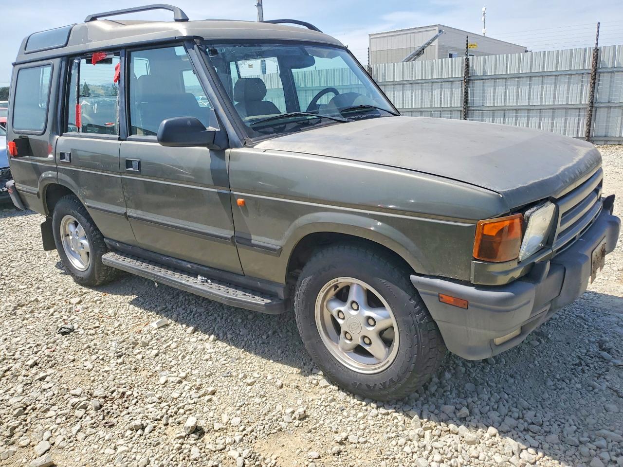 LAND ROVER DISCOVERY 1996 — 5