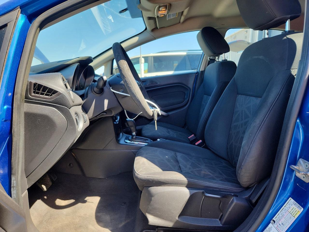 FORD FIESTA 2011 — 8