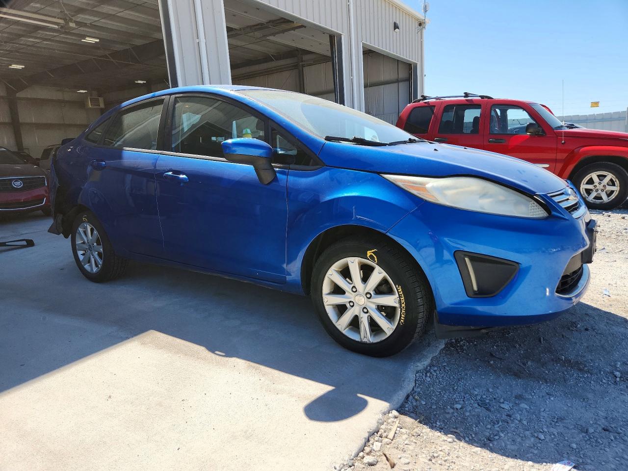 FORD FIESTA 2011 — 5