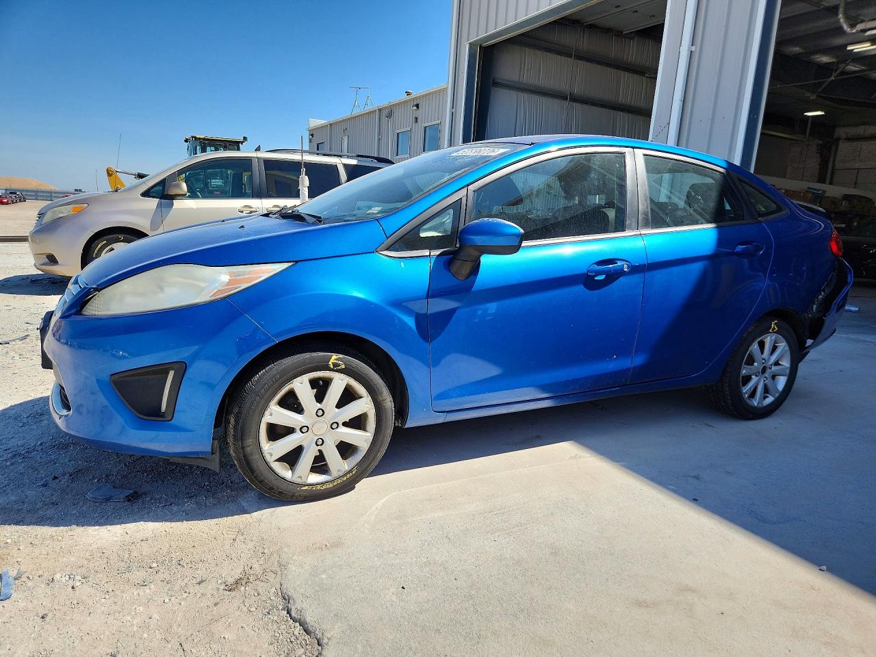 FORD FIESTA 2011 — 2