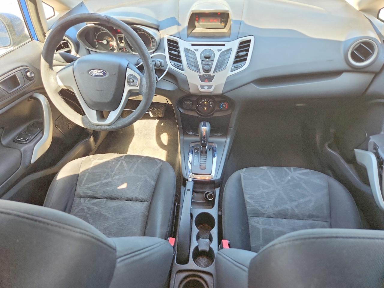 FORD FIESTA 2011 — 9