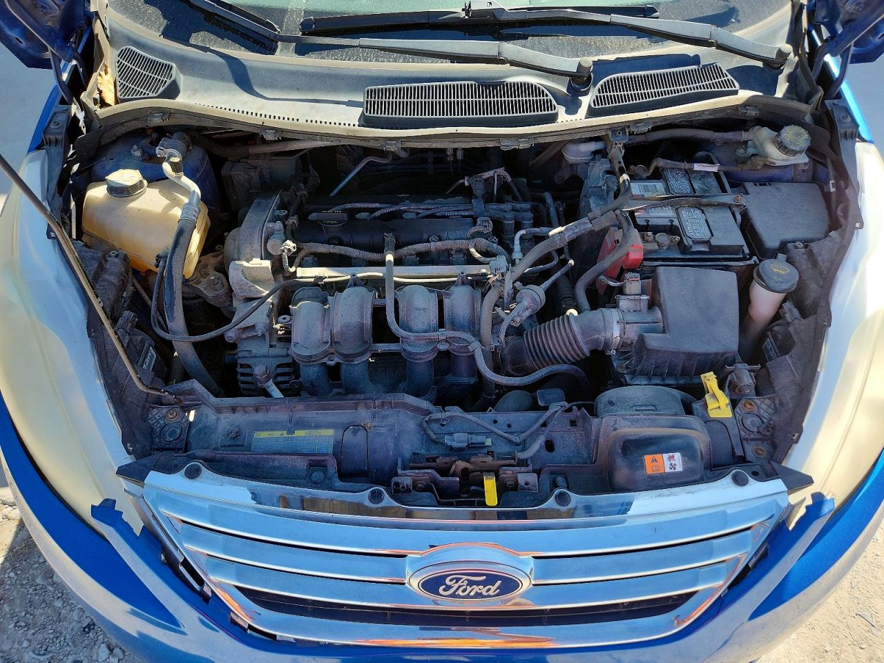 FORD FIESTA 2011 — 12