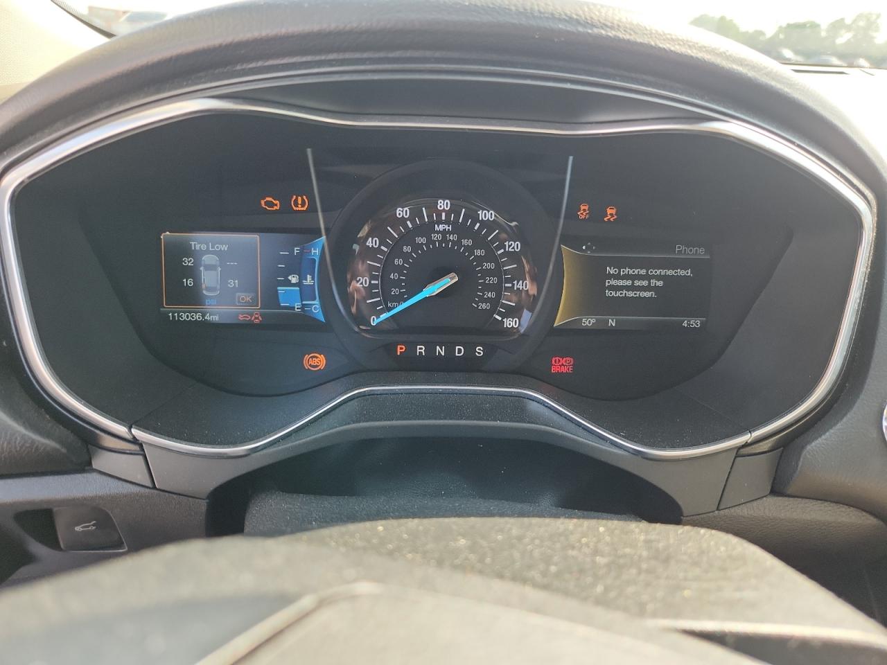 FORD FUSION 2017 — 10