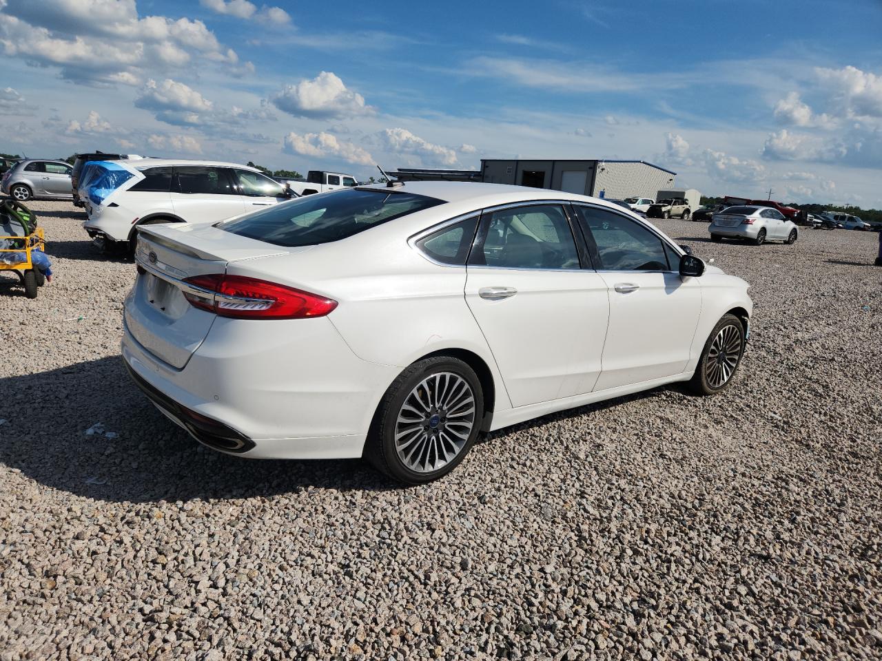 FORD FUSION 2017 — 4