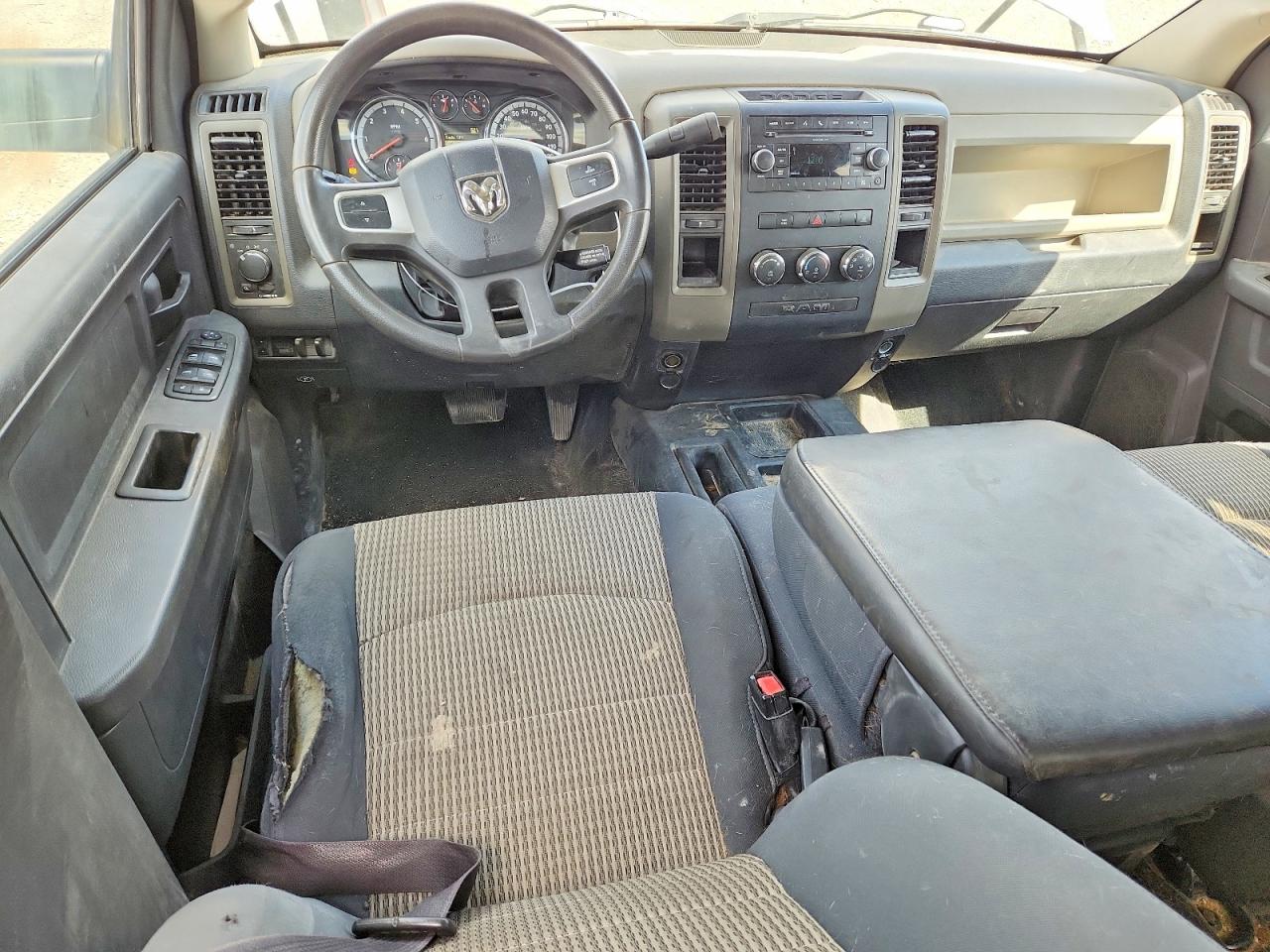 DODGE RAM 2500 2011 — 9