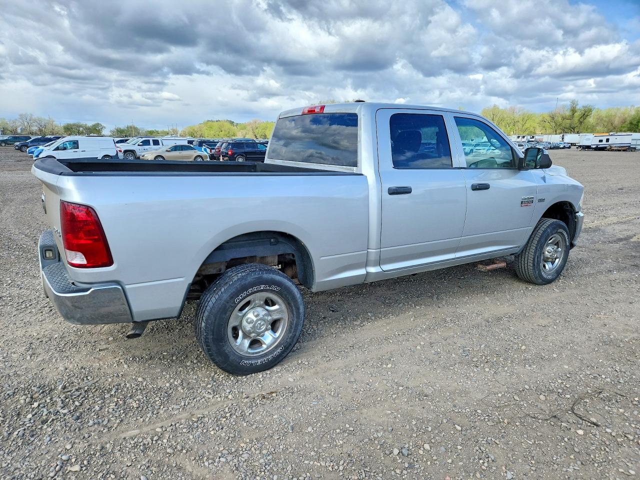 DODGE RAM 2500 2011 — 4