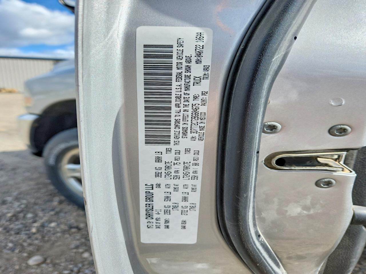 DODGE RAM 2500 2011 — 13