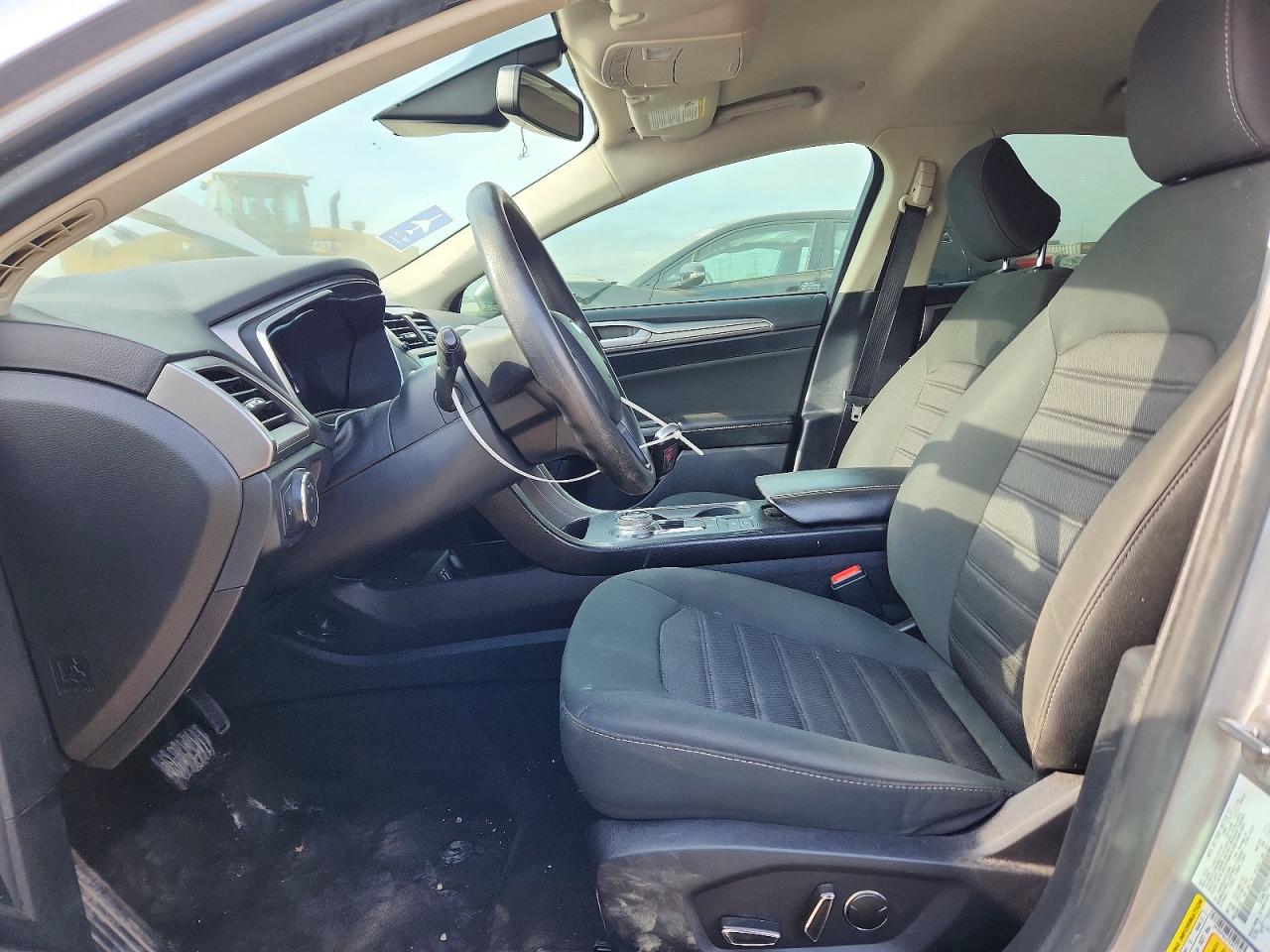 FORD FUSION 2020 — 8