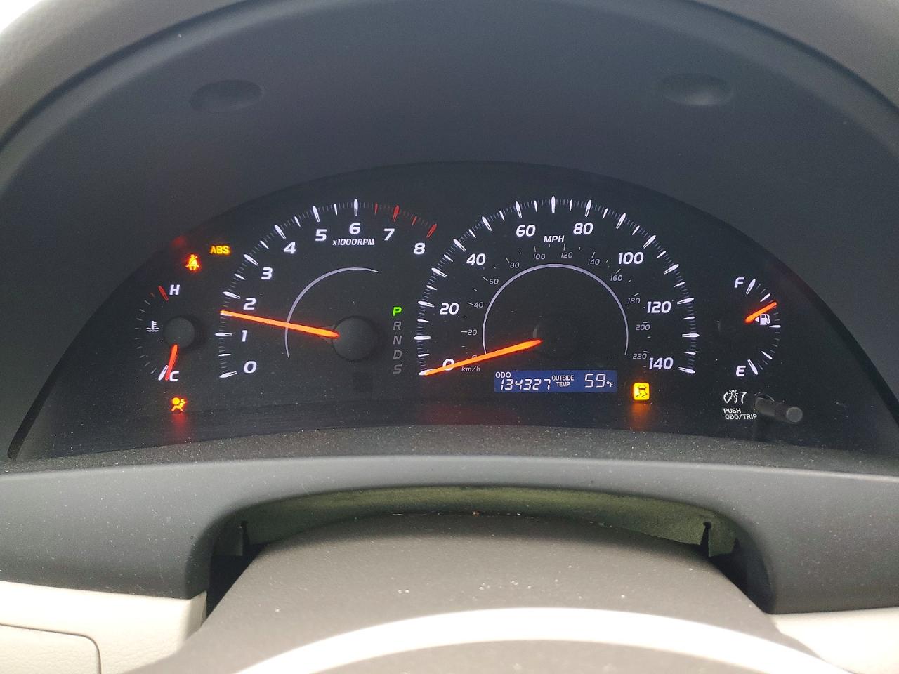 TOYOTA CAMRY 2011 — 10