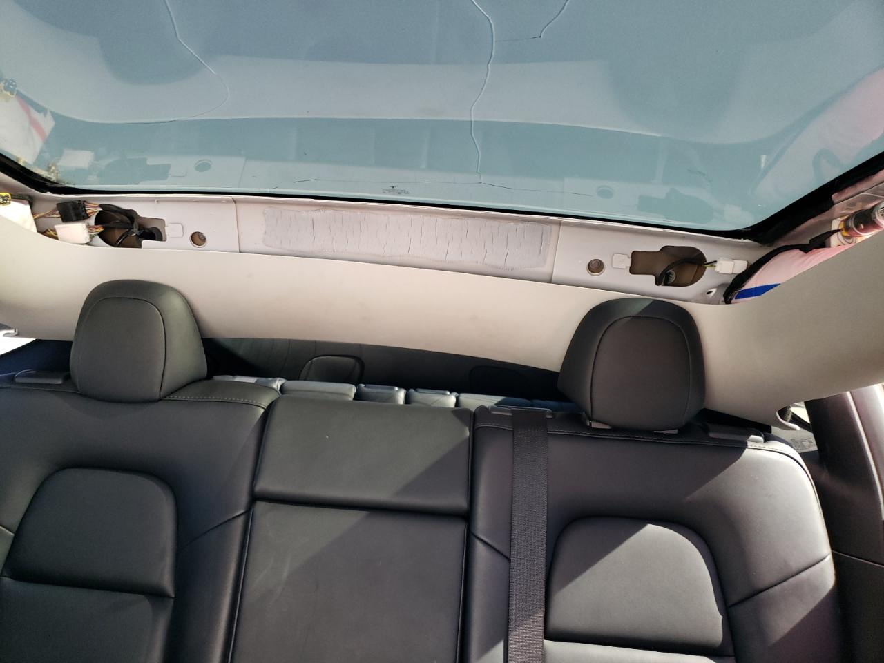 TESLA MODEL Y 2023 — 11