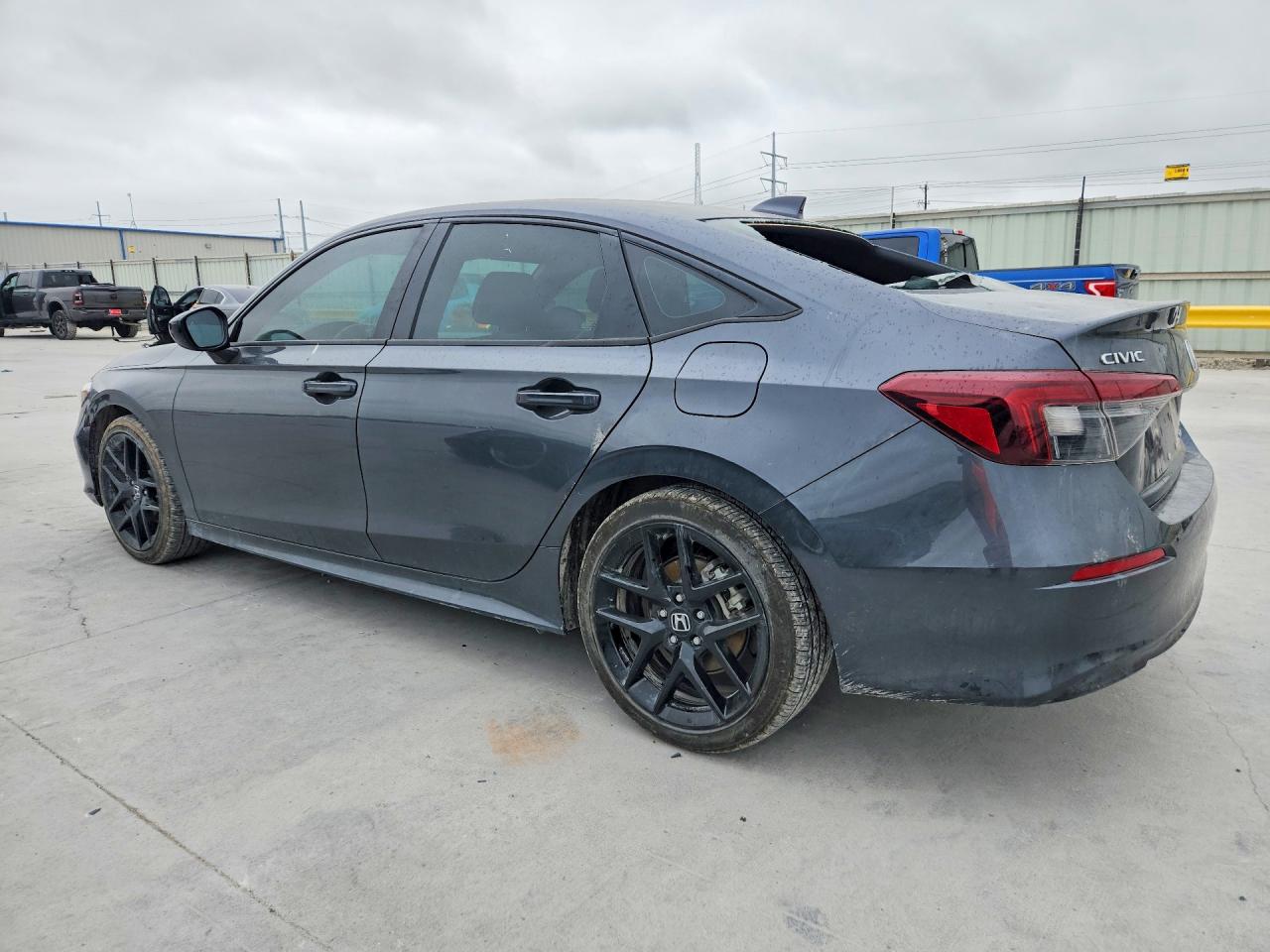 HONDA CIVIC 2025 — 3