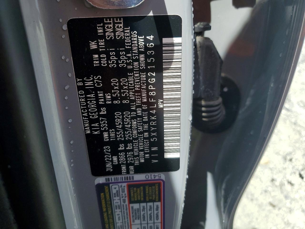 KIA SORENTO 2023 — 13